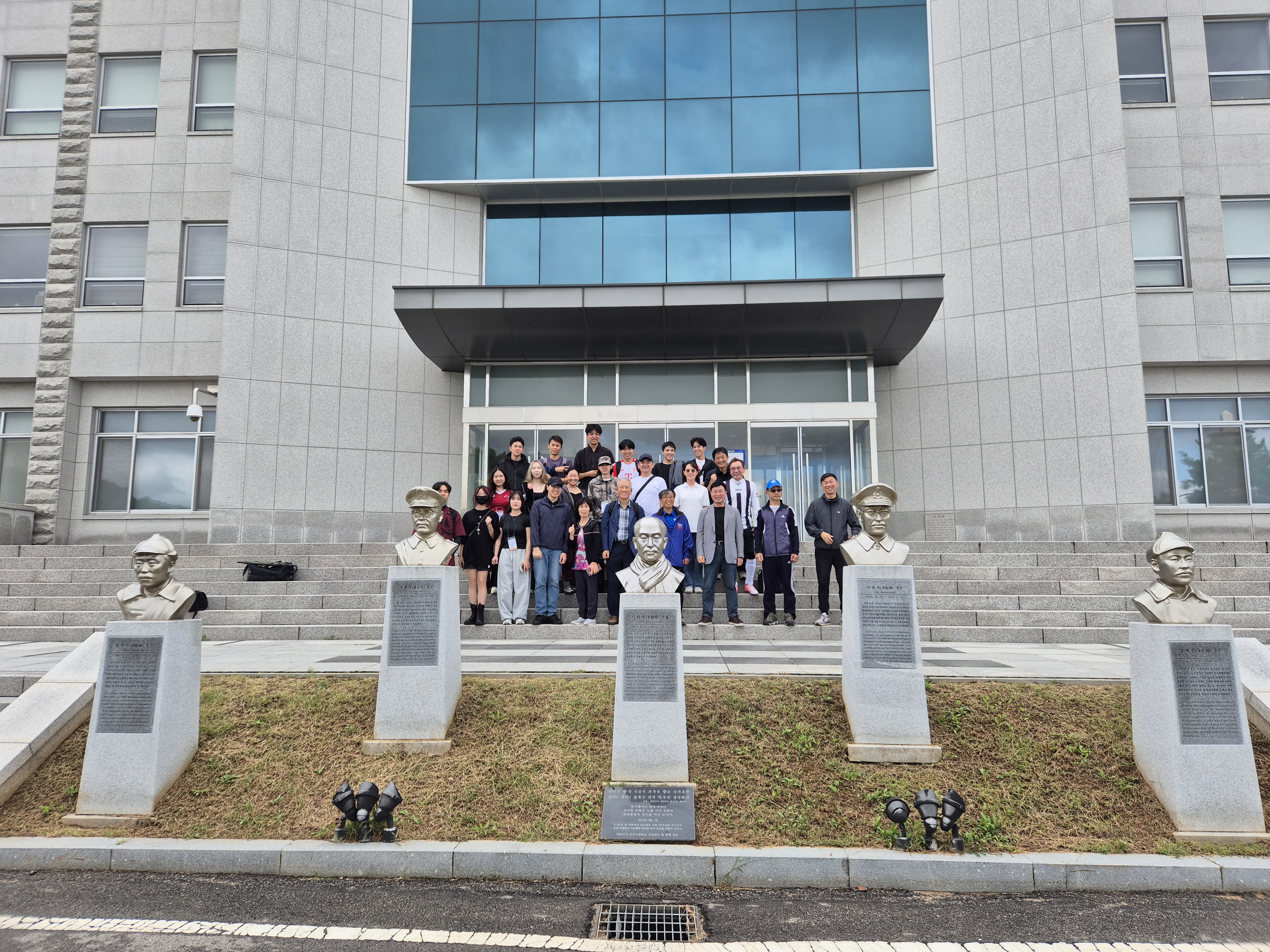 KakaoTalk_20250928_221221444_04.jpg